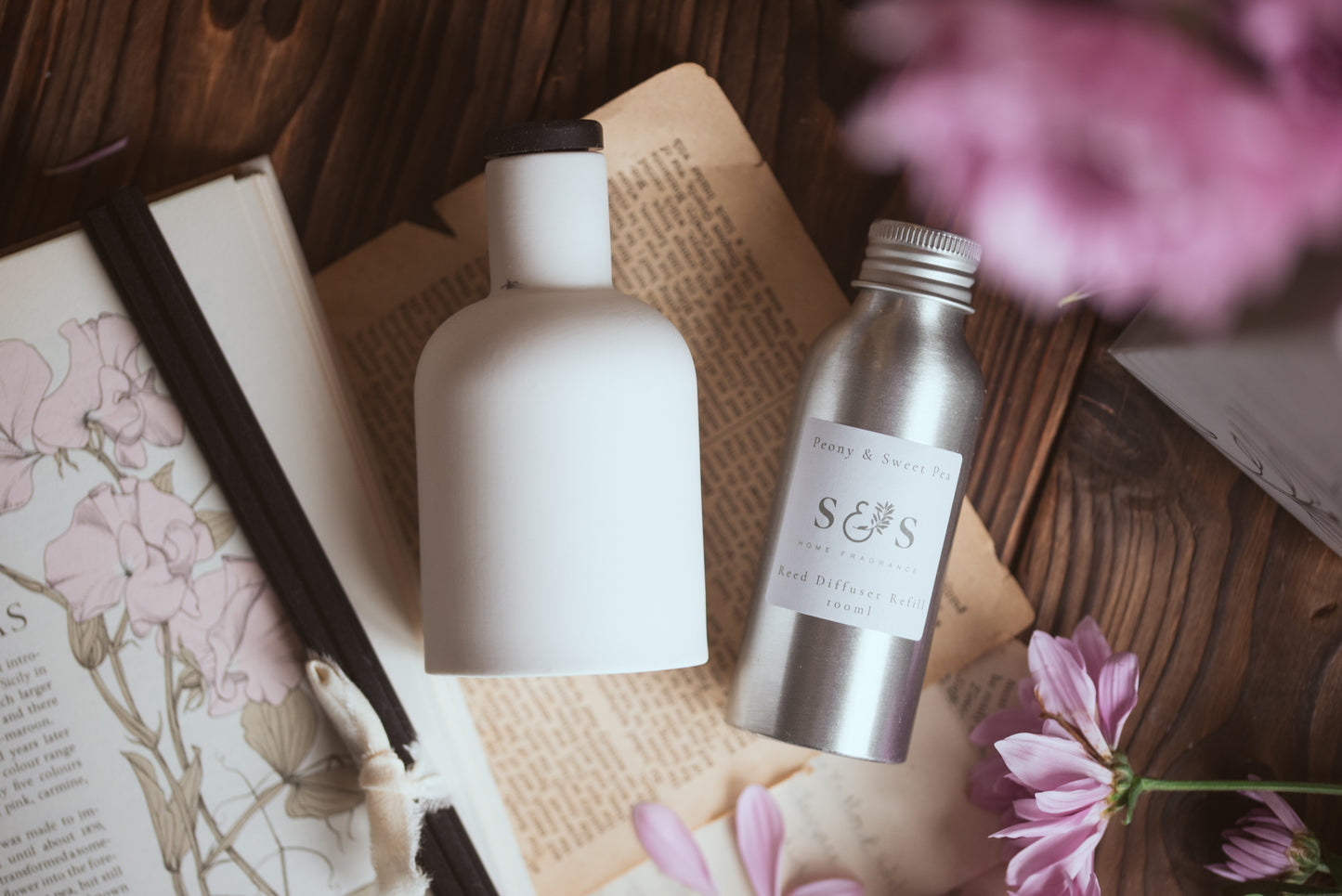 Peony & Sweet Pea Refillable Reed Diffuser