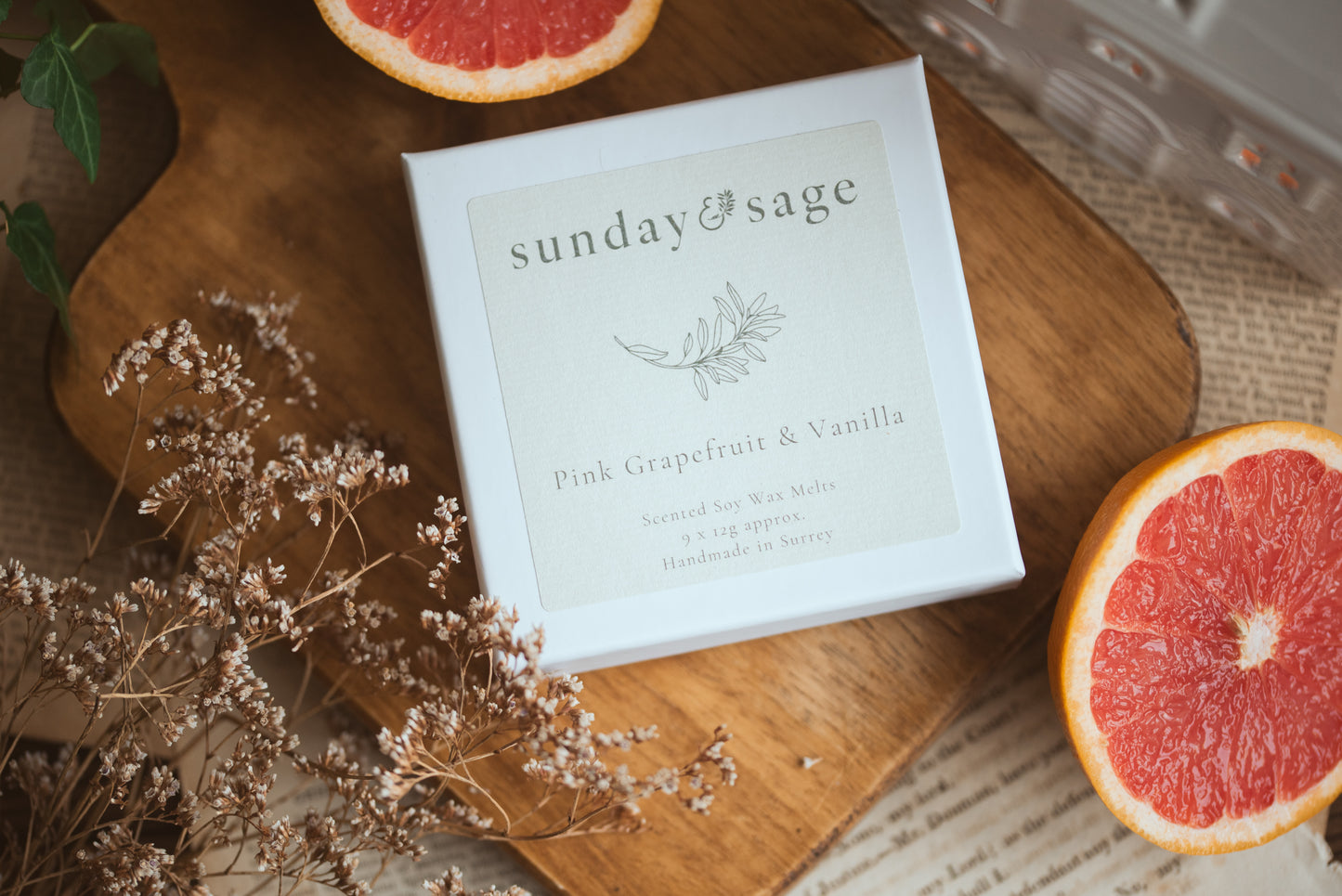 Pink Grapefruit & Vanilla Scented Soy Wax Melts