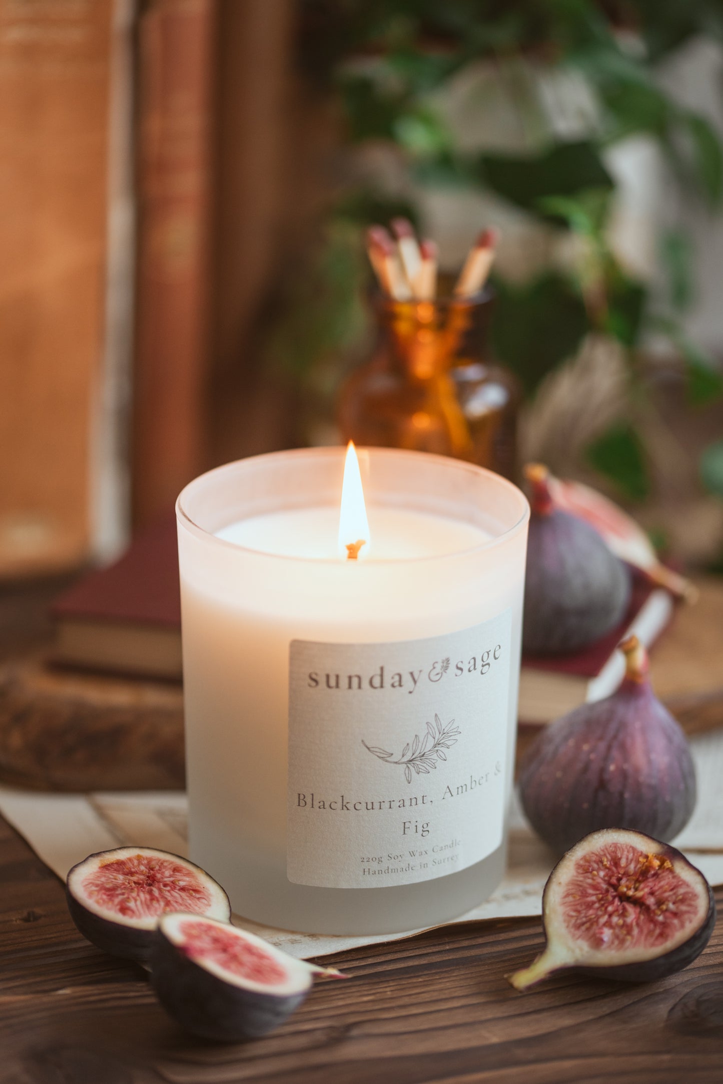 Blackcurrant, Amber & Fig Scented Soy Candle