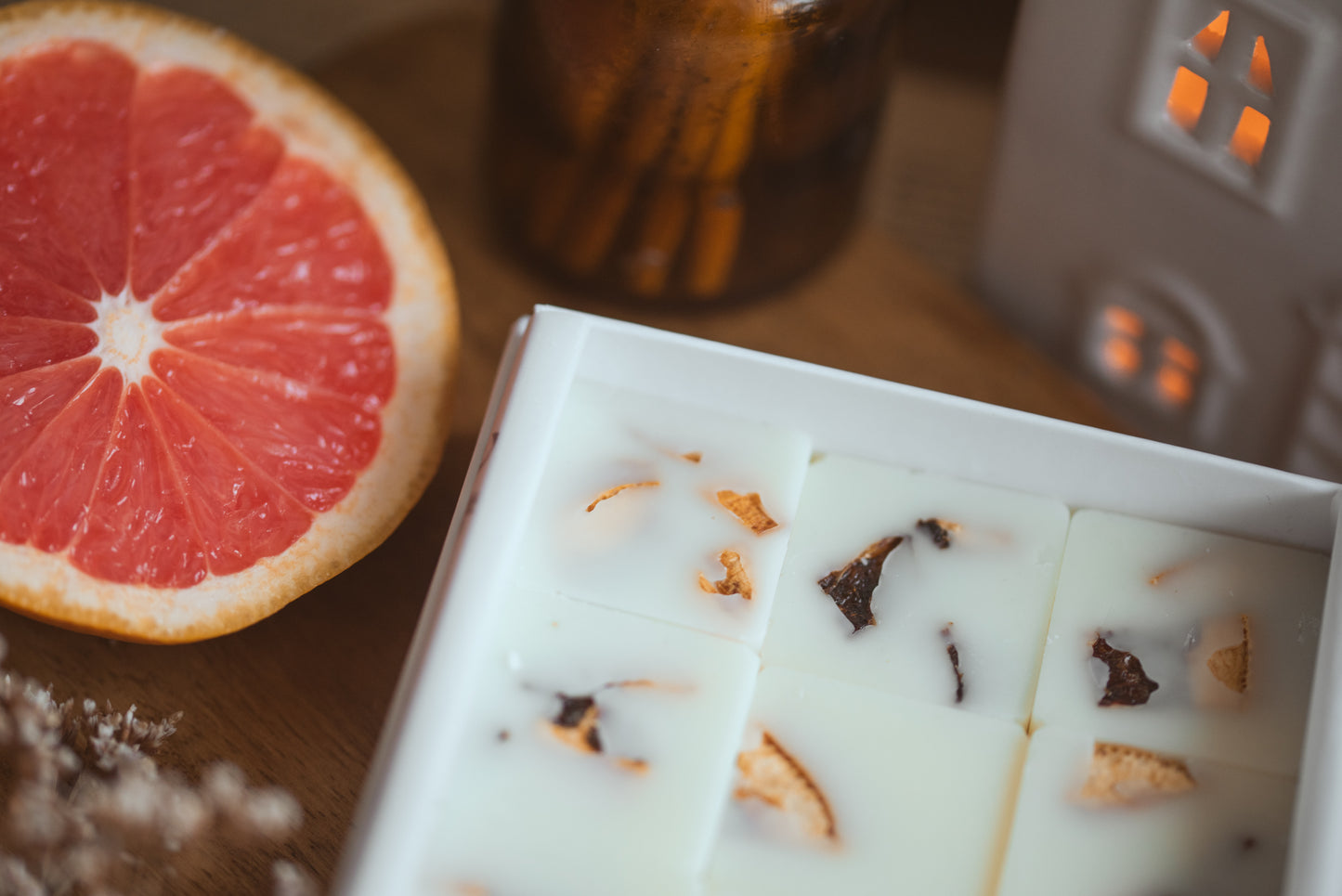 Pink Grapefruit & Vanilla Scented Soy Wax Melts