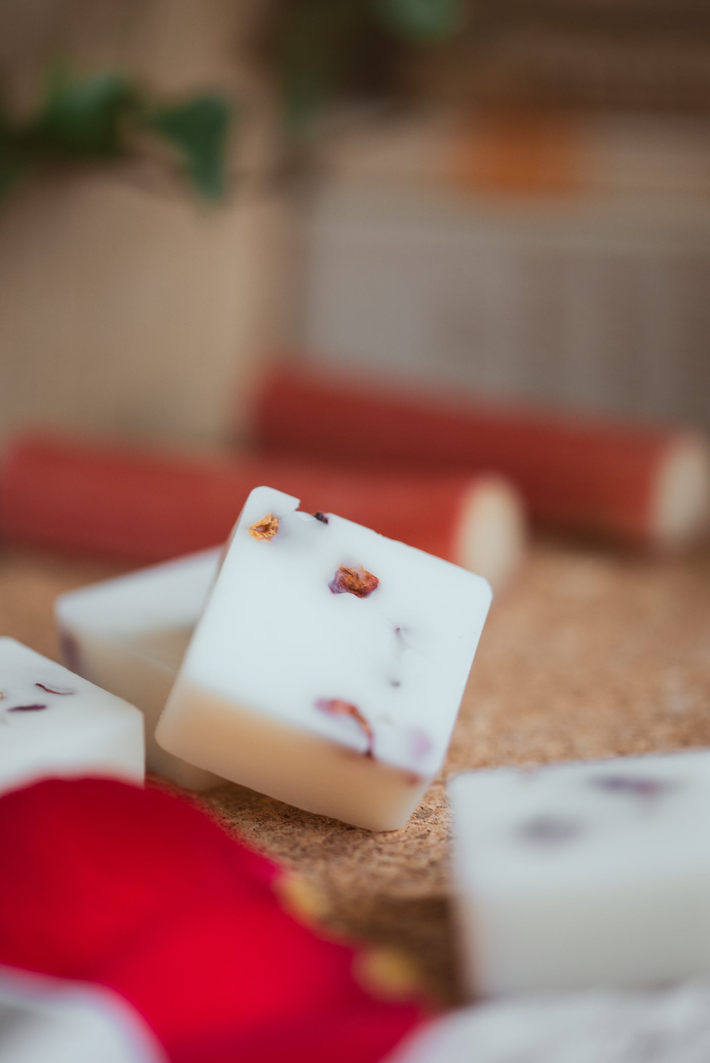 Rhubarb & Rose Scented Soy Wax Melts